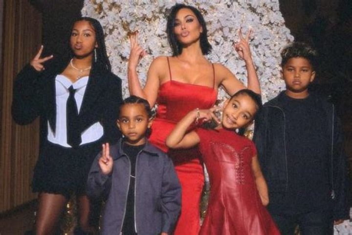 North West Posts Video Of Kim Kardashian Dancing At Kourtney’s Wedding – Hollywood Life