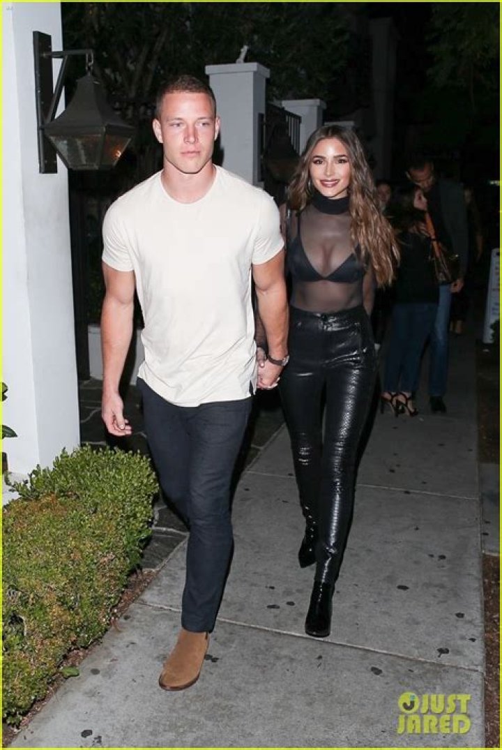 Olivia Culpo’s BF Christian McCaffrey Helps Her Fit In Leather Pants – Hollywood Life