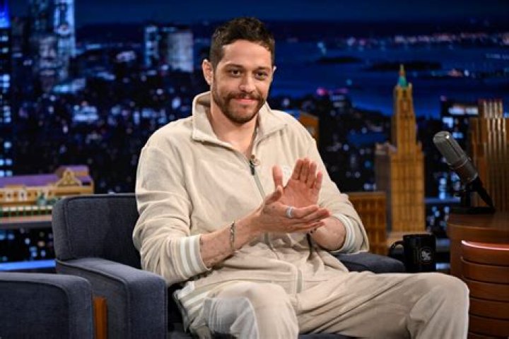 Pete Davidson Opens Up About ‘Dark & Scary’ Time When He Had Suicidal Thoughts In Intimate New Interview