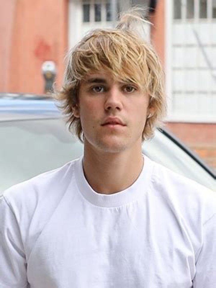 Photos Of Biebs’ New Shaggy ‘Do – Hollywood Life