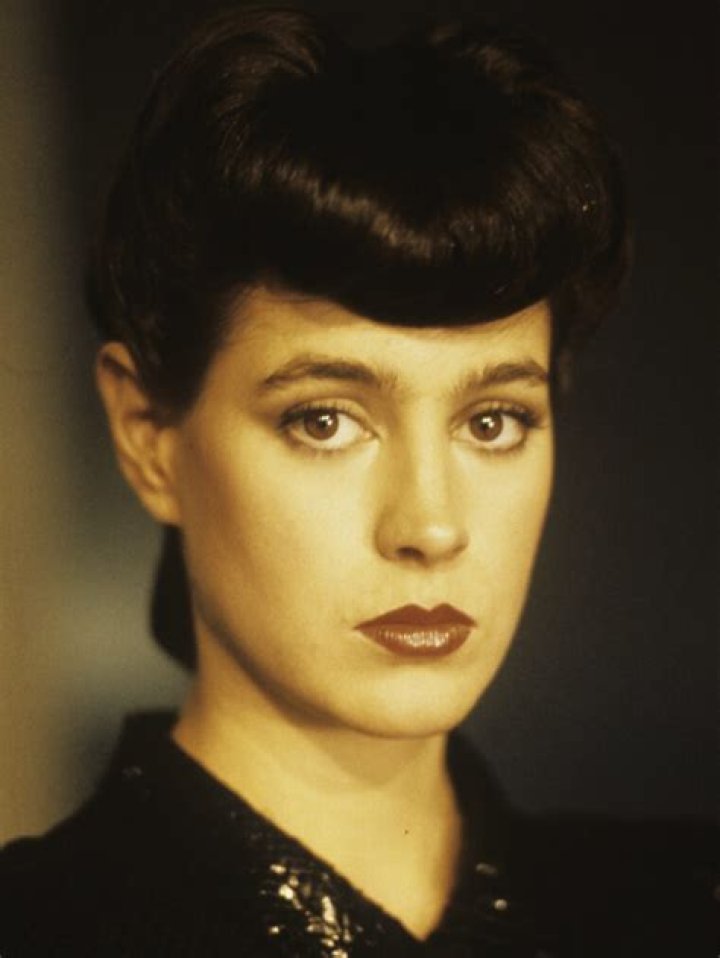 Pics Of The ‘Blade Runner’ Actress – Hollywood Life
