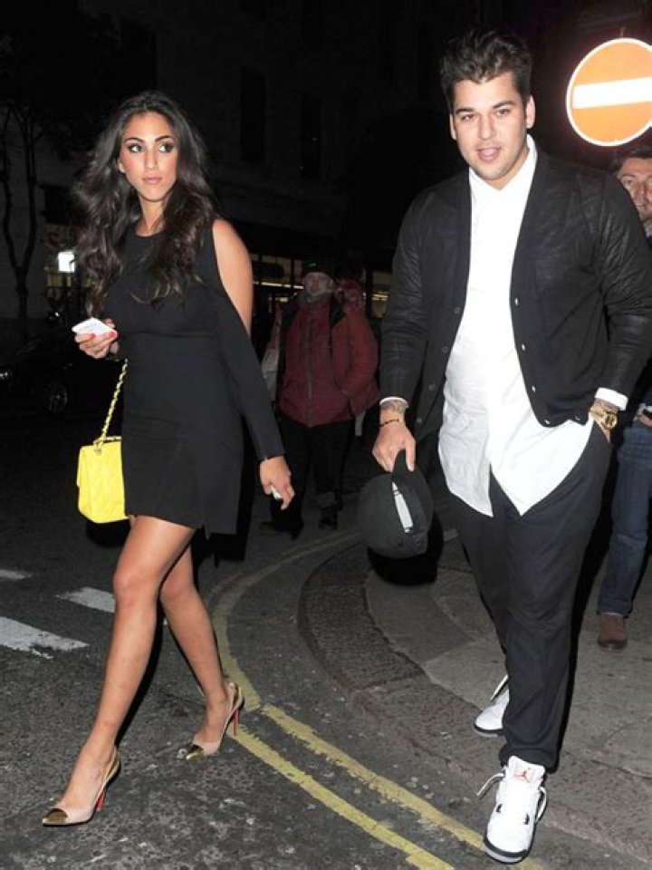 [PICS] Rob Kardashian’s New Girlfriend — Reality Star Tweets Photo Of New Lady – Hollywood Life