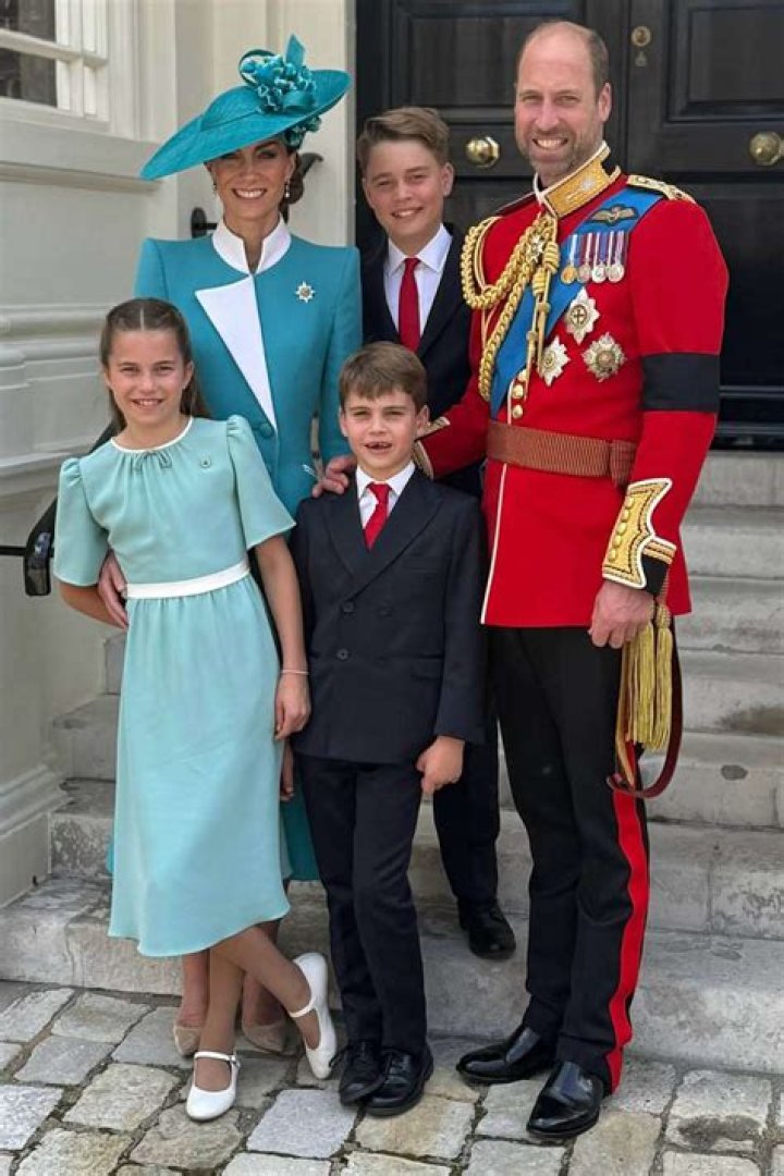 Prince Harry Accuses The Royal Family Of ‘Planting’ Stories In Bombshell Doc Trailer: ‘It’s A Dirty Game’