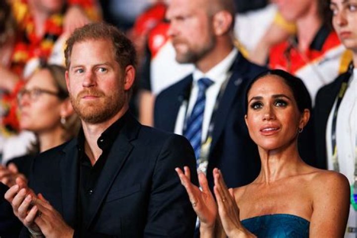 Prince Harry & Meghan Markle Have Rare Night Out At Jack Johnson Concert After Queen’s Death: Photos
