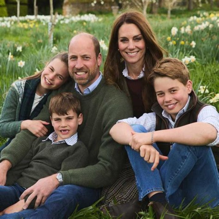 Prince William & Kate Middleton Pose With Their 3 Kids On A Motorbike For Adorable Family Christmas Card