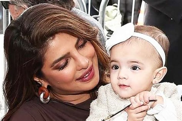 Priyanka Chopra Lets Daughter Malti, 1, Do Her Makeup In Cute New Photo