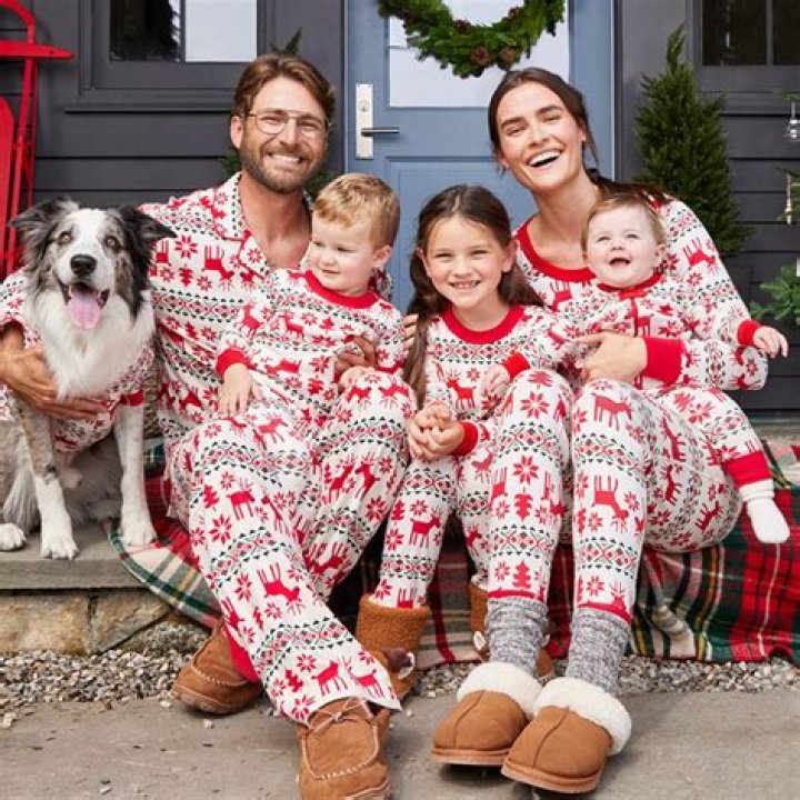 Ree Drummond & Husband Rock Matching Christmas PJs With Kids — Photo – Hollywood Life