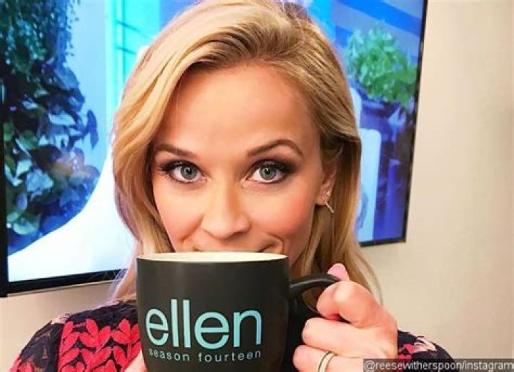 Reese Witherspoon Confesses That She Had Sex In Front Of College Roommate On ‘Ellen’ — Watch