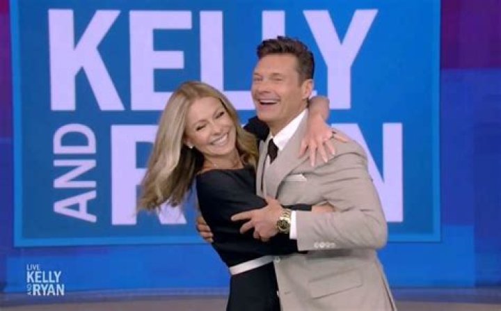 Ryan Seacrest Returns To ‘Live’ In 1st Surprise Appearance Since Leaving The Show
