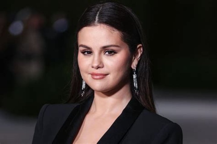Selena Gomez’s Manager? — Why She’d Love To Work With Singer – Hollywood Life