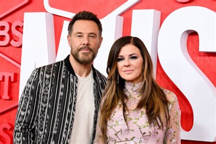 Seth Ennis Reveals Why It Was So ‘Special’ To Record ‘Call Your Mama’ With The ‘Iconic’ Little Big Town