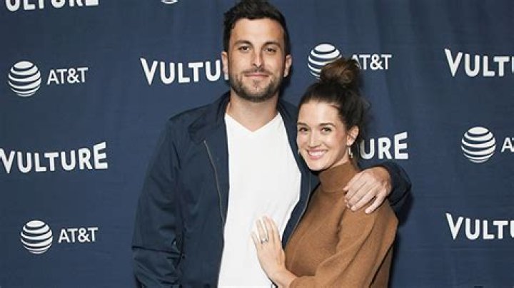 She Welcomes 3rd Child With Tanner Tolbert – Hollywood Life