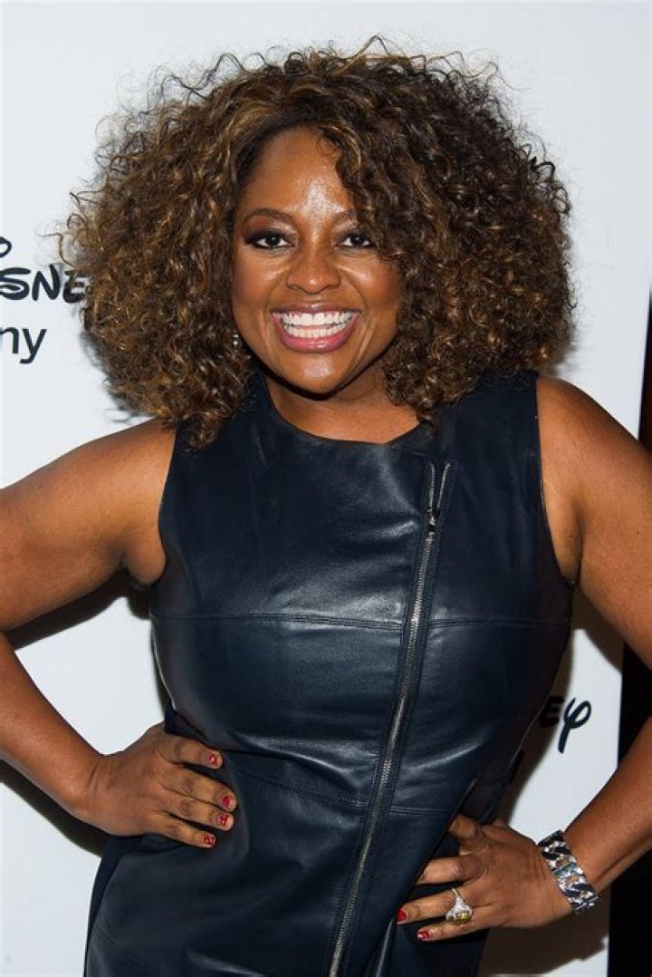 Sherri Shepherd Pics – Hollywood Life