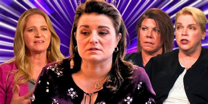 ‘Sister Wives’ Star Robyn Brown Warns ‘Family Is Crumbling’ in New Preview Trailer — Watch