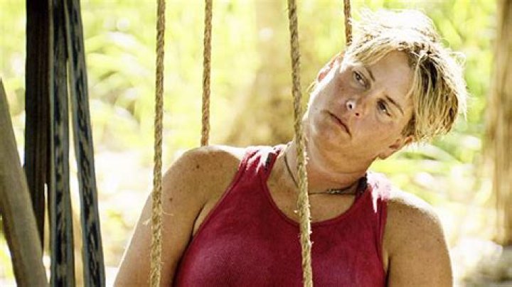 ‘Survivor’: Lauren Reveals Why She Shockingly Gave Up Her Idol & Admits ‘I Punish Myself’ For It