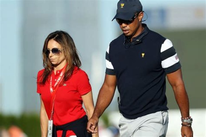 Tiger Woods’ Girlfriend Erica Herman Proudly Supports Him At Hall Of Fame Induction – Photo