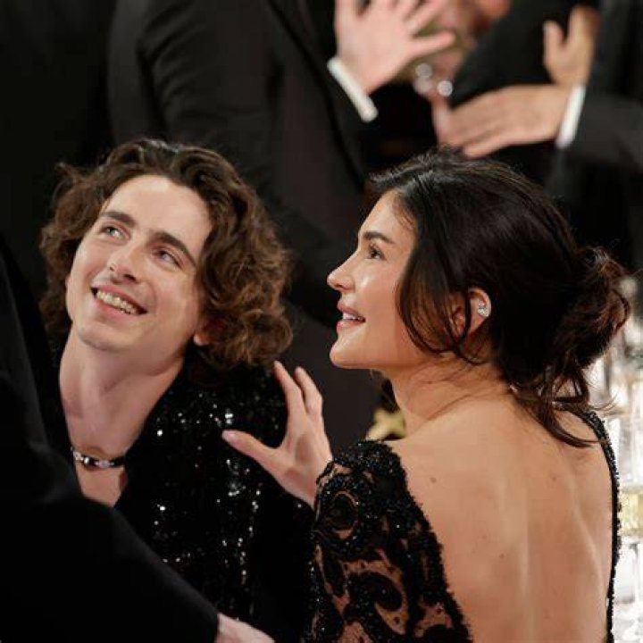 Timothee Chalamet And Kylie Jenner Kiss At The Golden Globes – Hollywood Life