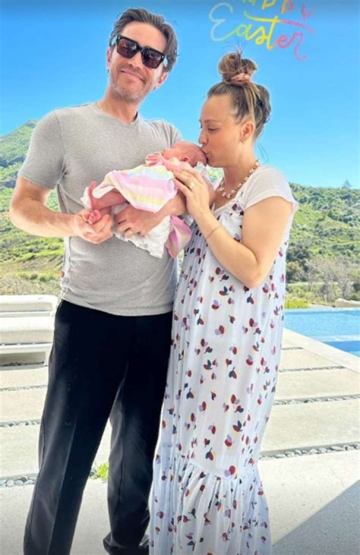 Tiny Cozies Up To T.I. & Raves That He’s Her ‘Protector’ In Sweet New Photo