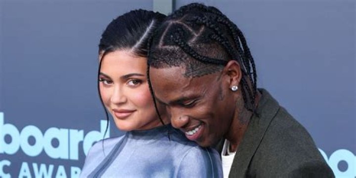 Travis Scott Floods Kylie Jenner With Gorgeous Flowers For Mother’s Day After Family Getaway