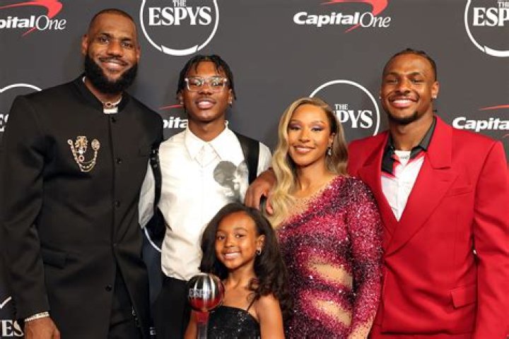 Who is Ericka Weems? Facts About LeBron James’ Friend Who Was Killed – Hollywood Life