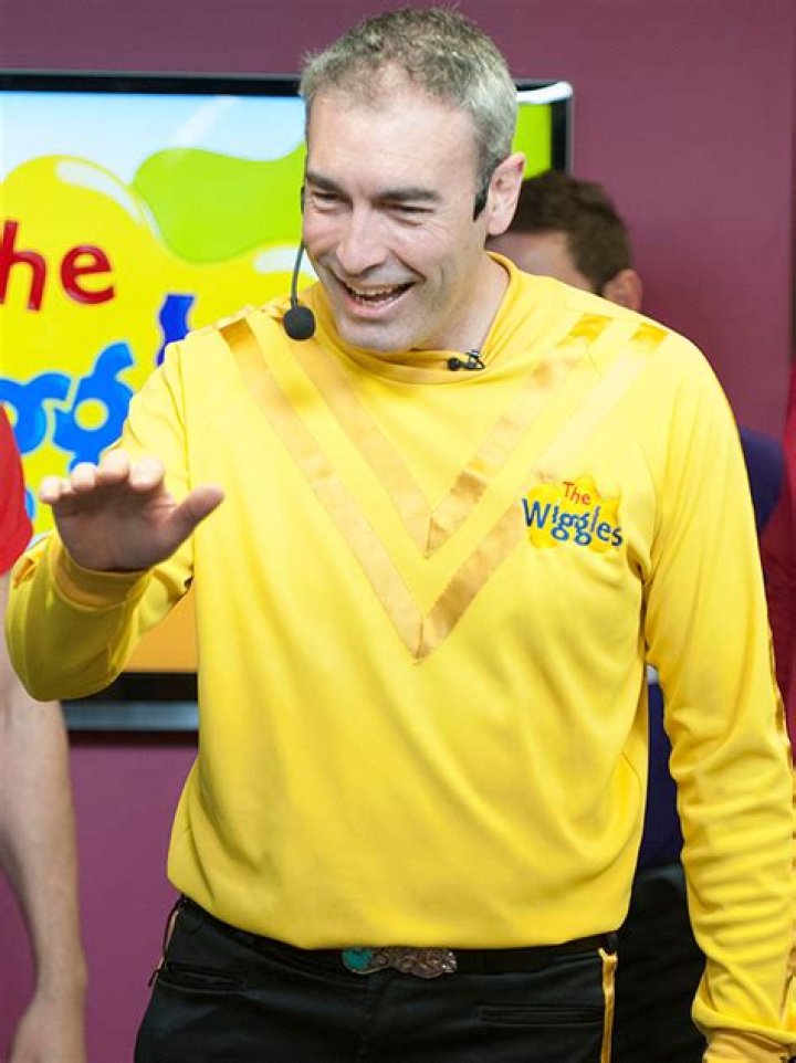 Who Is Greg Page? 5 Things To Know About The Wiggles Lead Singer – Hollywood Life