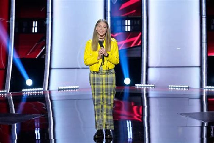 Who Is Rowan Grace? About The 16-Year-Old ‘Voice’ Season 22 Singer – Hollywood Life