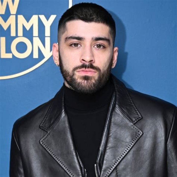 Zayn Malik Shaves Off His Manly Beard — Do You Love His New Stubble Look?